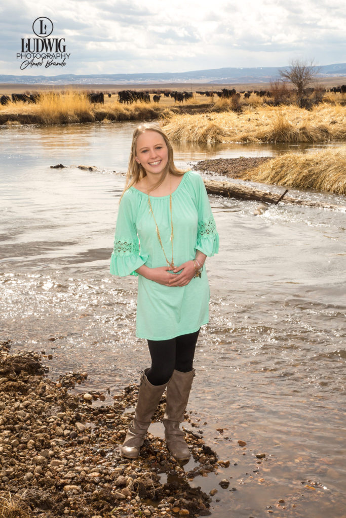 laramie wyoming senior portrait photographer