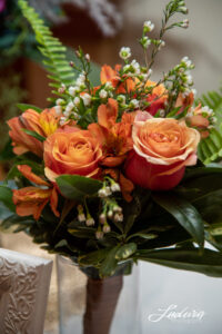 a bouquet of orange roses