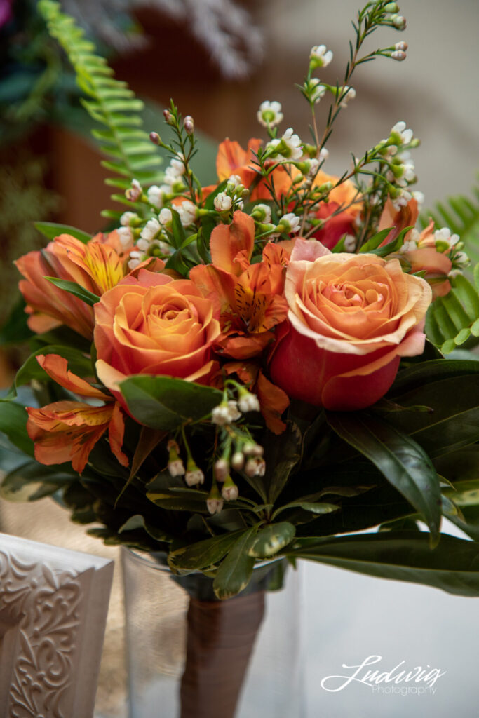 a bouquet of orange roses